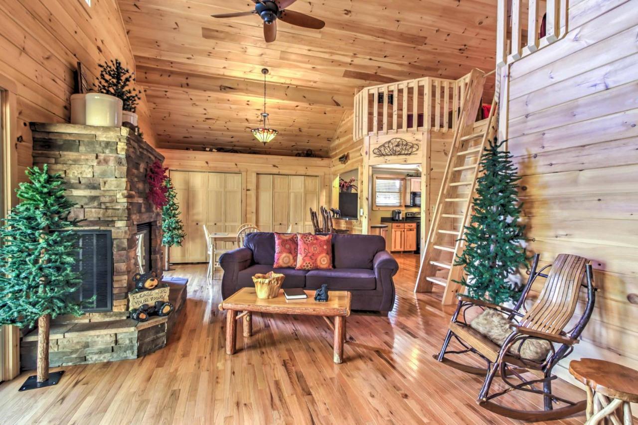 Private Sevierville Cabin With Mountain Views And Loft Zewnętrze zdjęcie