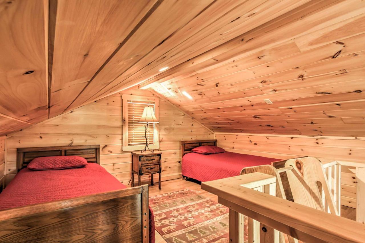 Private Sevierville Cabin With Mountain Views And Loft Zewnętrze zdjęcie